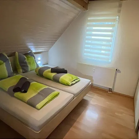 Cozy, Large Apartment, Centrally Located Apartman *