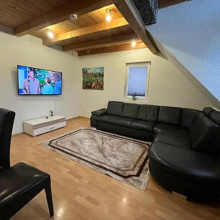 Apartman Cozy, Large Apartment, Centrally Located *